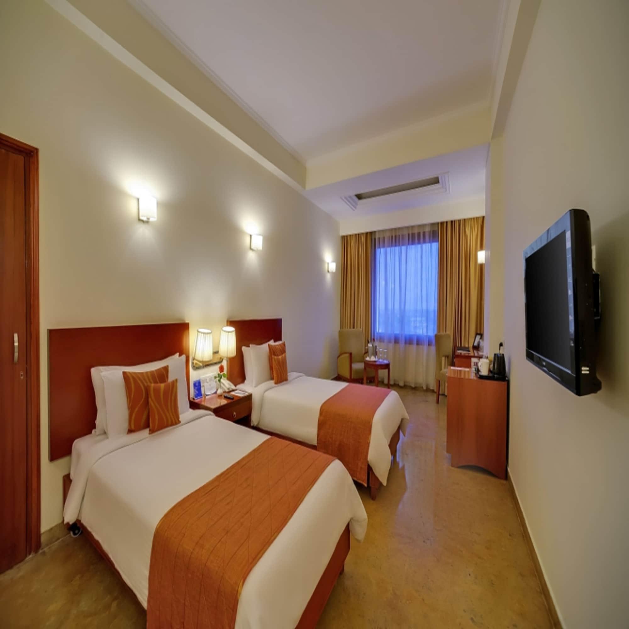 Hotel The Royal Plaza Gangtok Esterno foto