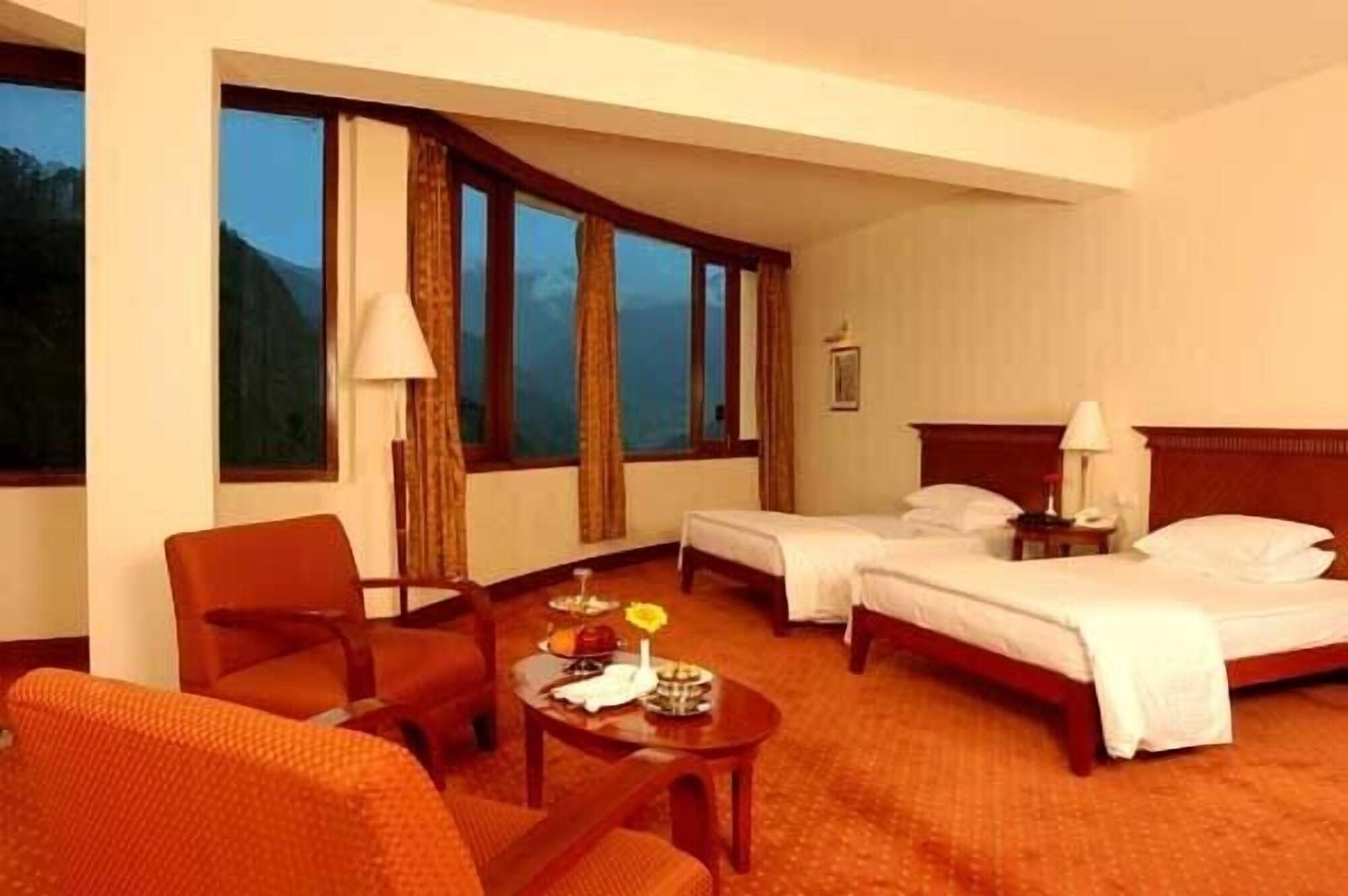 Hotel The Royal Plaza Gangtok Esterno foto