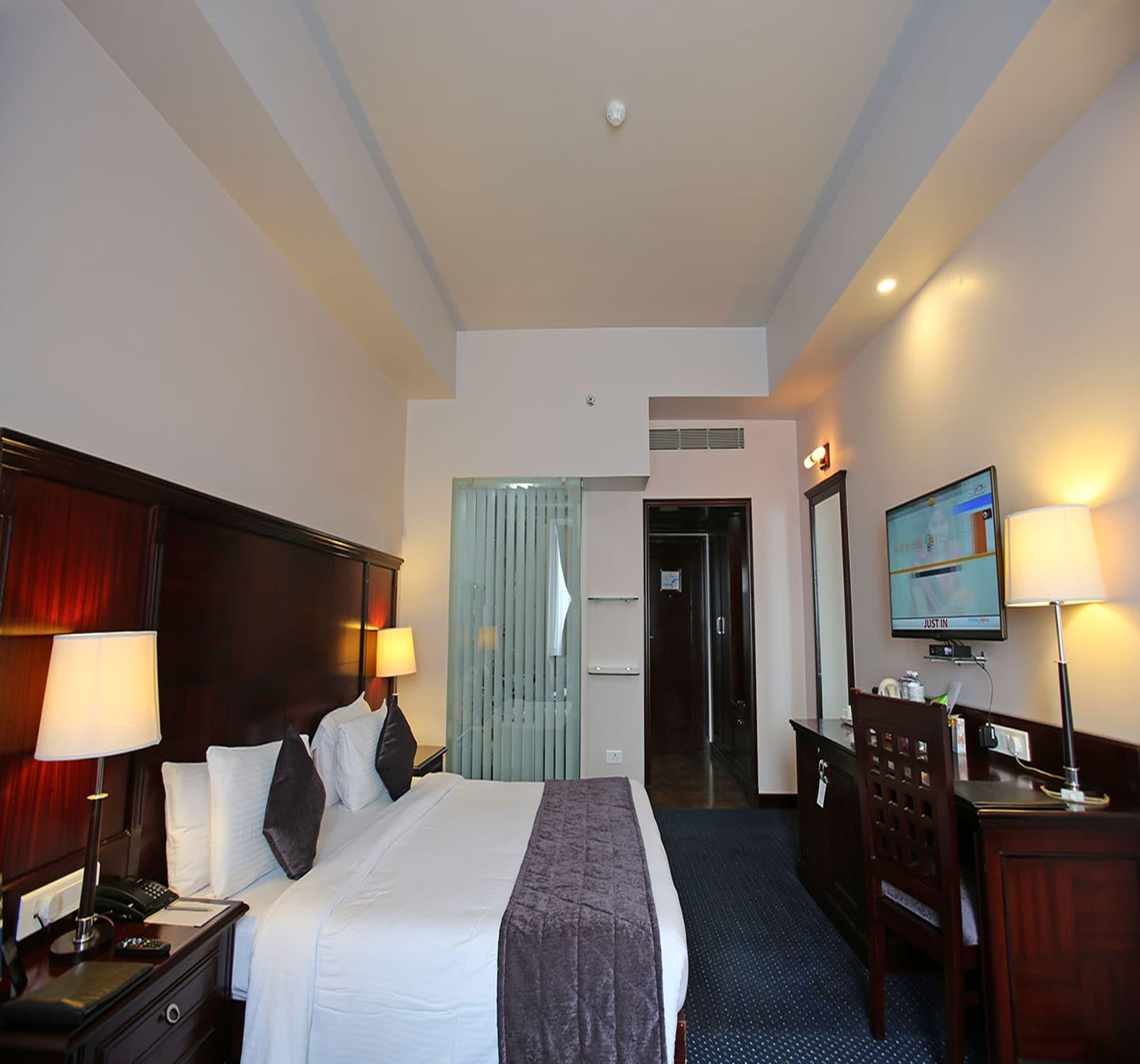 Hotel The Royal Plaza Gangtok Esterno foto