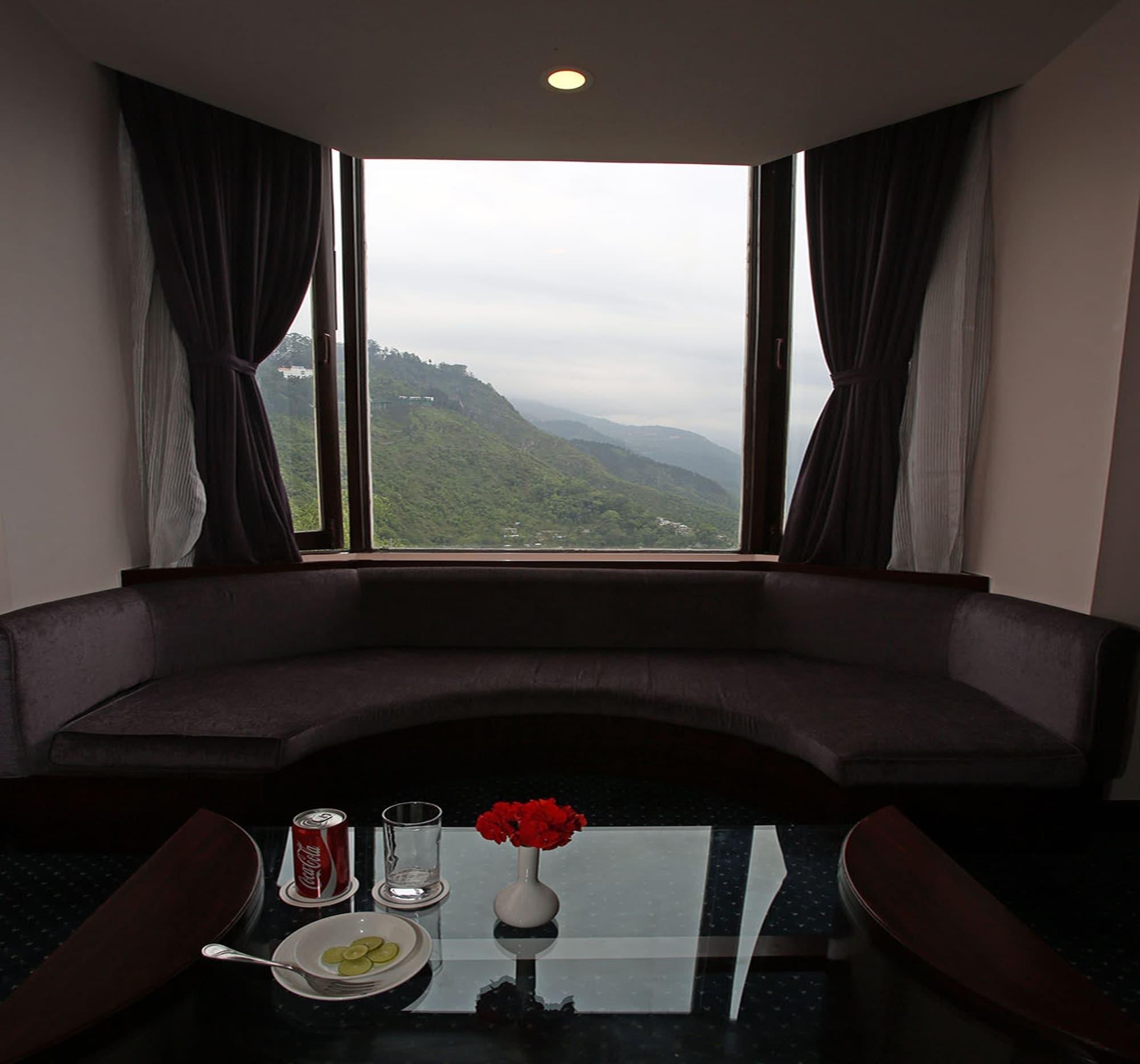 Hotel The Royal Plaza Gangtok Esterno foto