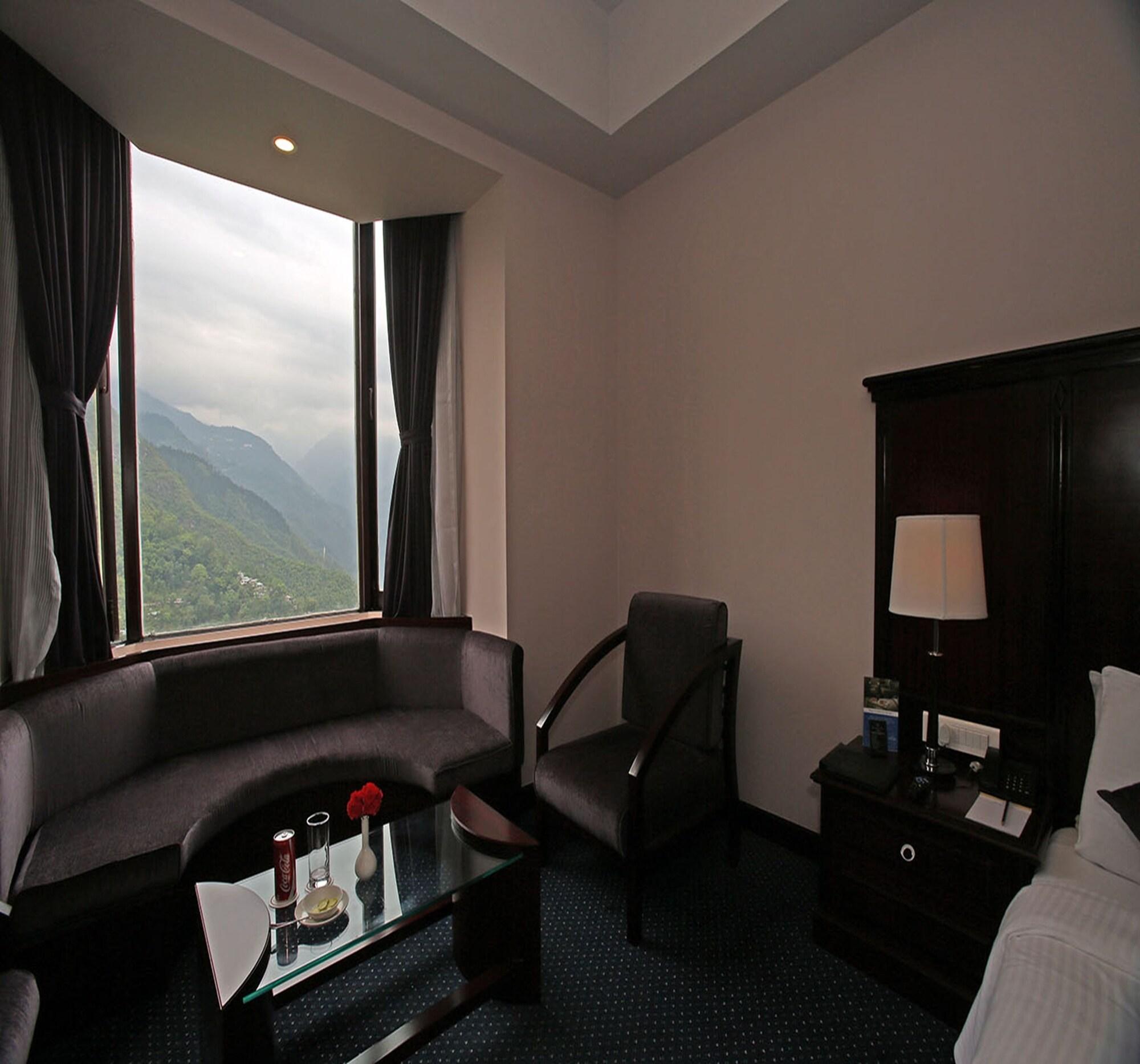 Hotel The Royal Plaza Gangtok Esterno foto