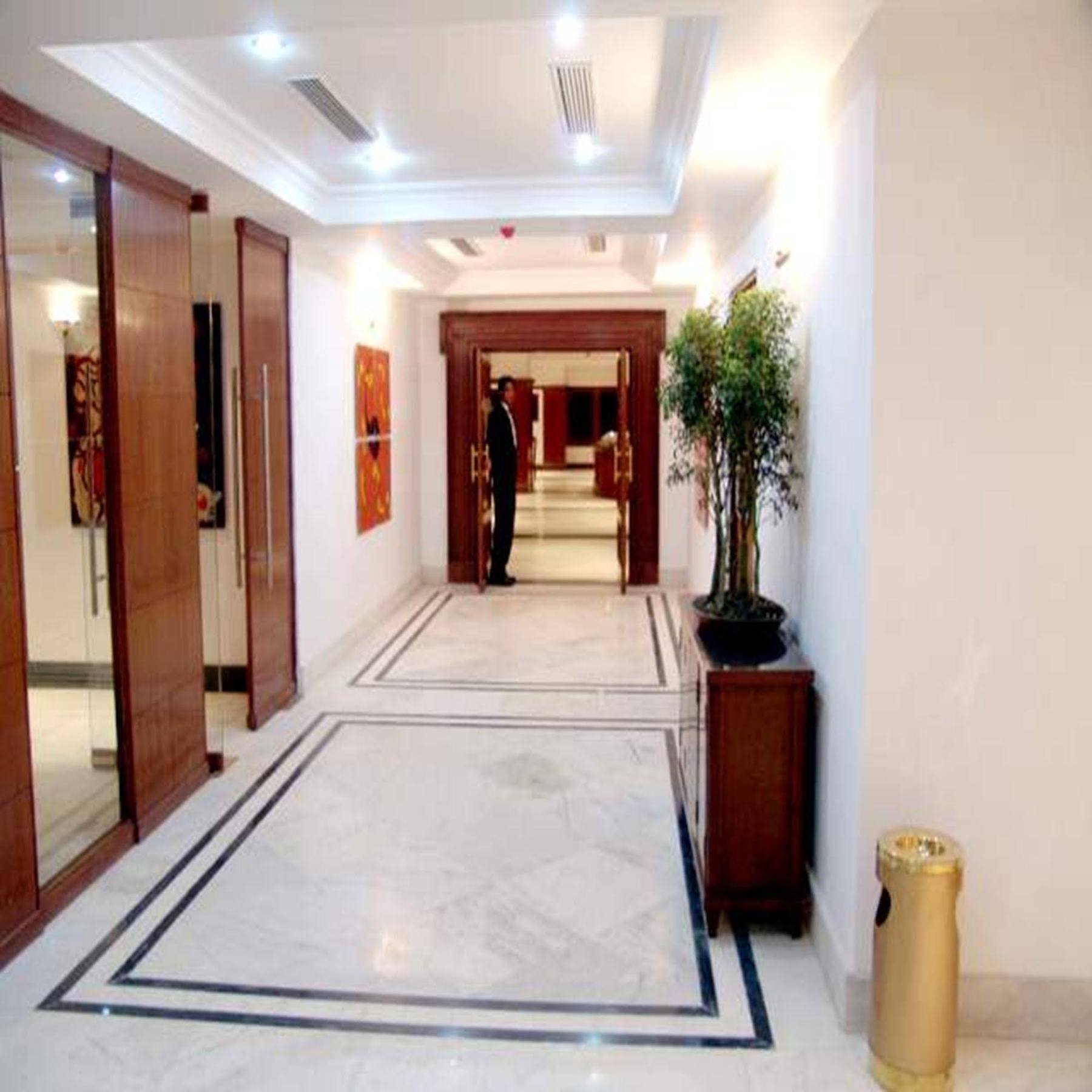 Hotel The Royal Plaza Gangtok Esterno foto